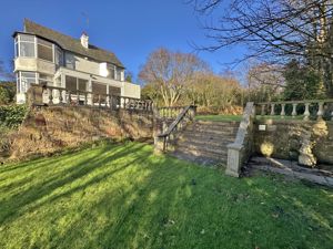 Photo 9- click for photo gallery